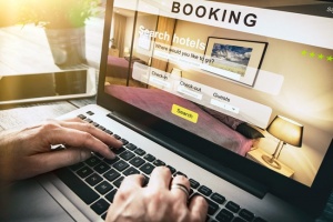 Отели Крыма начали бронировать у конкурента Booking