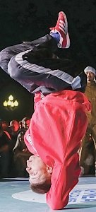 На набережной Ялты в первый раз прошёл этап международных соревнований по брейкингу Crimea Break Dance World Cup