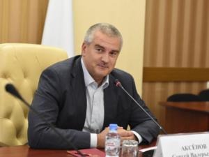Сергей Аксёнов вошёл в тройку самых цитируемых губернаторов-блогеров за июнь