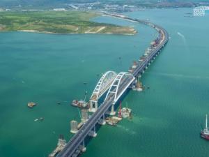 Новый рекорд установили на Крымском мосту