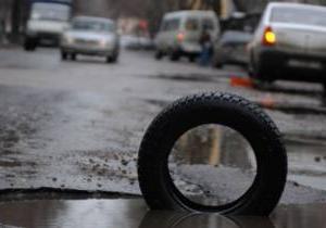 «Севастопольский Автодор» наказали штрафом на 100 тысяч рублей за выбоины на дороге