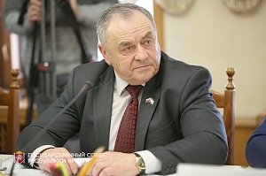 Ефим Фикс рассказал журналистам о работе депутатов Госсовета