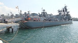 Сторожевой корабль «Сметливый» вернулся из Средиземного моря в Севастополь