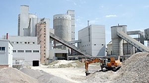 Сергей Аксенов прокомментировал ситуацию со строительством цементного завода в Феодосии
