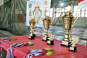 Сотрудники Росгвардии провели соревнование по мини-футболу
