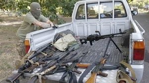 Хищения и торговлю оружием киевские чиновники стараются прикрыть «поставками из Крыма»