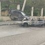 В результате ДТП в столице Крыма загорелся автомобиль, четыре человека пострадали