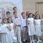 Хор «Крымские жемчужины» выступил на гала-концерте конкурса детского и юношеского творчества