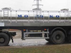 Под видом молока в Крым попробовали нелегально провезти более 2,5 тысяч литров спирта
