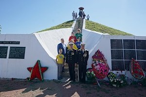 Крымская молодёжь на Кургане Славы встретилась с ветеранами, принимавшими участие в партизанском движении