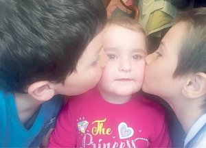 Больной раком крымчанке необходима помощь, чтобы воспитать четверых детей