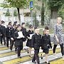 В Севастополе 250 юных кадетов участвовали в масштабной акции «Переходи дорогу правильно»
