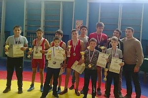Борцовский турнир на призы Георгия Шестака в Бахчисарайском районе назвал призёров