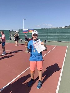 Крымские теннисисты вернулись с призами с престижных турниров