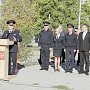 В честь 100-летнего юбилея кадровых подразделений МВД России севастопольские полицейские заложили аллею кипарисов