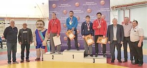Крымские спортсмены показали класс на турнире имени Ивана Поддубного