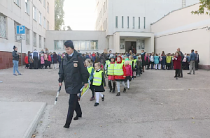 В Севастополе четыреста школьников стали участниками практического урока на безопасном маршруте «дом-школа-дом»