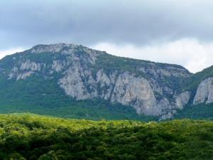 За сутки в горах Крыма спасено 4 человека