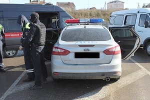 Два севастопольских гаишника-взяточника предстанут перед судом