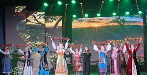 Фестиваль «Соцветие культур Крыма собрал 40 творческих коллективов