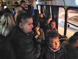В столице Крыма автоперевозчики снижают количество маршруток в вечернее время, — депутат