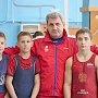 Юношеская сборная России по греко-римской борьбе тренируется в Алуште