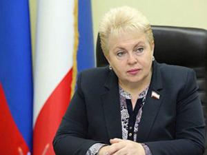Вице-спикер крымского парламента ушла со своего поста