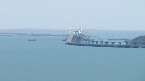 Комитет НАТО назвал Крымский мост опасной гибридной угрозой в Азовском море