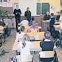 Полицейские провели урок правовой грамотности для севастопольских школьников