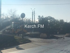 На Чкалова в Керчи водоканал разрыл дорогу