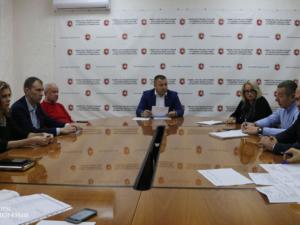Заинтересованные организации должны тесно взаимодействовать, чтобы повысить качество связи в Крыму, — Зырянов