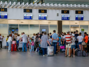 Более двухсот человек стали «тайными пассажирами» аэропорта «Симферополь»
