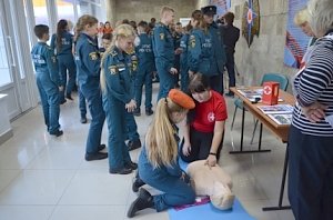 в основном управлении МЧС России по городу Севастополю отметили День Добровольца (волонтера)