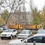 В Керчи ищут владельцев грузовиков, припаркованных на Еременко