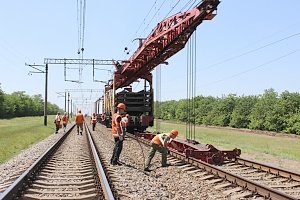 В Крыму отремонтировали 61 км железнодорожного полотна