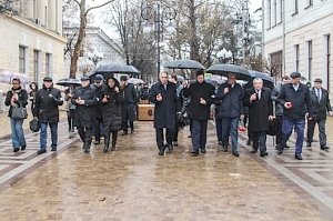 В Крыму прошли траурные мероприятия в память о крымчаках и евреях, расстрелянных фашистами в годы ВОВ