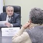 В Общероссийский день приема граждан парламентарии выслушали проблемы крымчан