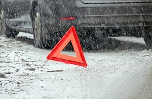 В условиях переменчивой погоды соблюдайте безопасность на автодорогах