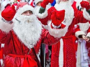 Праздничный парад Дедов Морозов: керчан приглашают поучаствовать в сказочном шествии