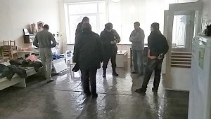Нескольких строителей-гастарбайтеров установили работники правоохранительных органов в Красногвардейском районе