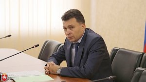 Представителями Молодёжного актива Крыма рассказали Михайличенко о задуманных проектах и проблемах