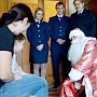 Полицейский Дед Мороз поздравит мальчишек и девчонок с новогодними праздниками