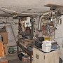 В севастопольском подвале ФСБ обнаружила подпольную мастерскую для переделки и реставрации оружия и средств поражения