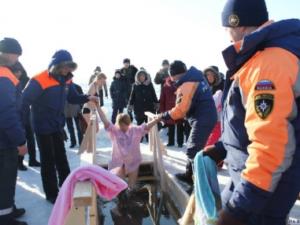Более 30 мест для крещенских купаний определили в Крыму