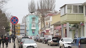 Буксир «Меркурий» доставил в Керчь потерпевших моряков сгоревших танкеров