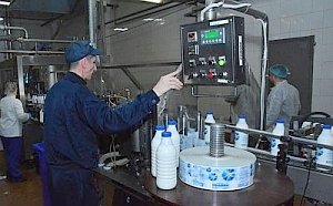 ДНР рассмотрит возможность экспорта молочной продукции в Крым – Пушилин