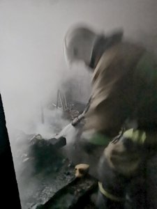 На пожаре в г. Евпатория эвакуировано 17 человек