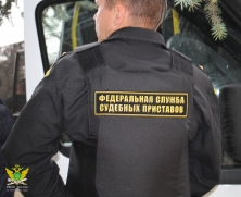 У алиментщика из Севастополя забрали автомобиль за неуплату алиментов 4 детям