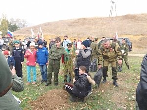 Школьники посадят платаны в честь героев