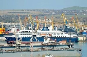 «Я помню тот Ванинский порт…». Крымскими морскими портами будет рулить человек с судебным прошлым